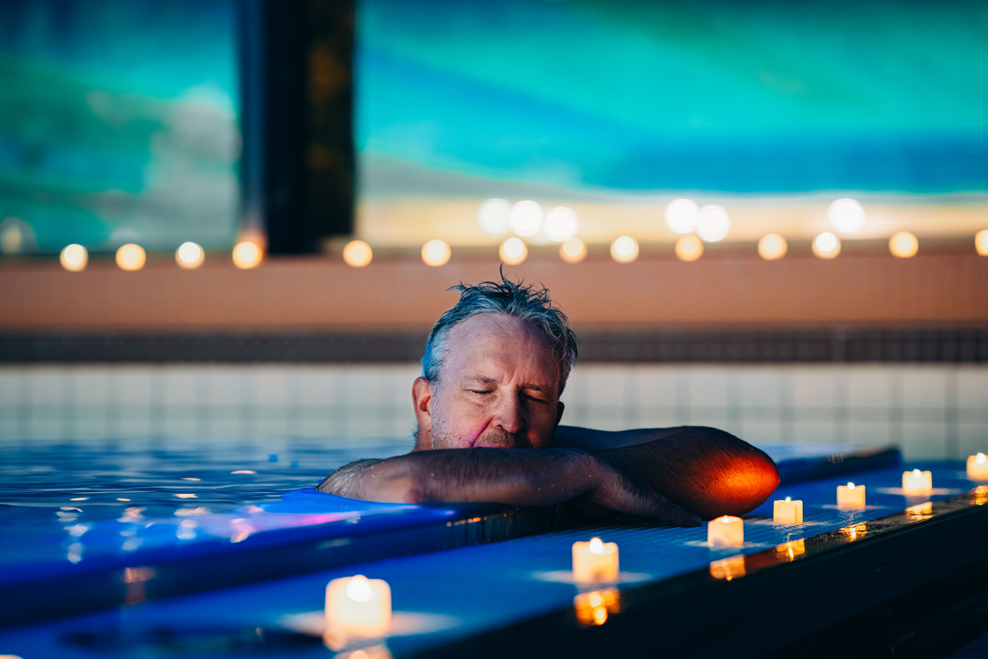 Es findet wieder das Candle-Light-Schwimmen statt